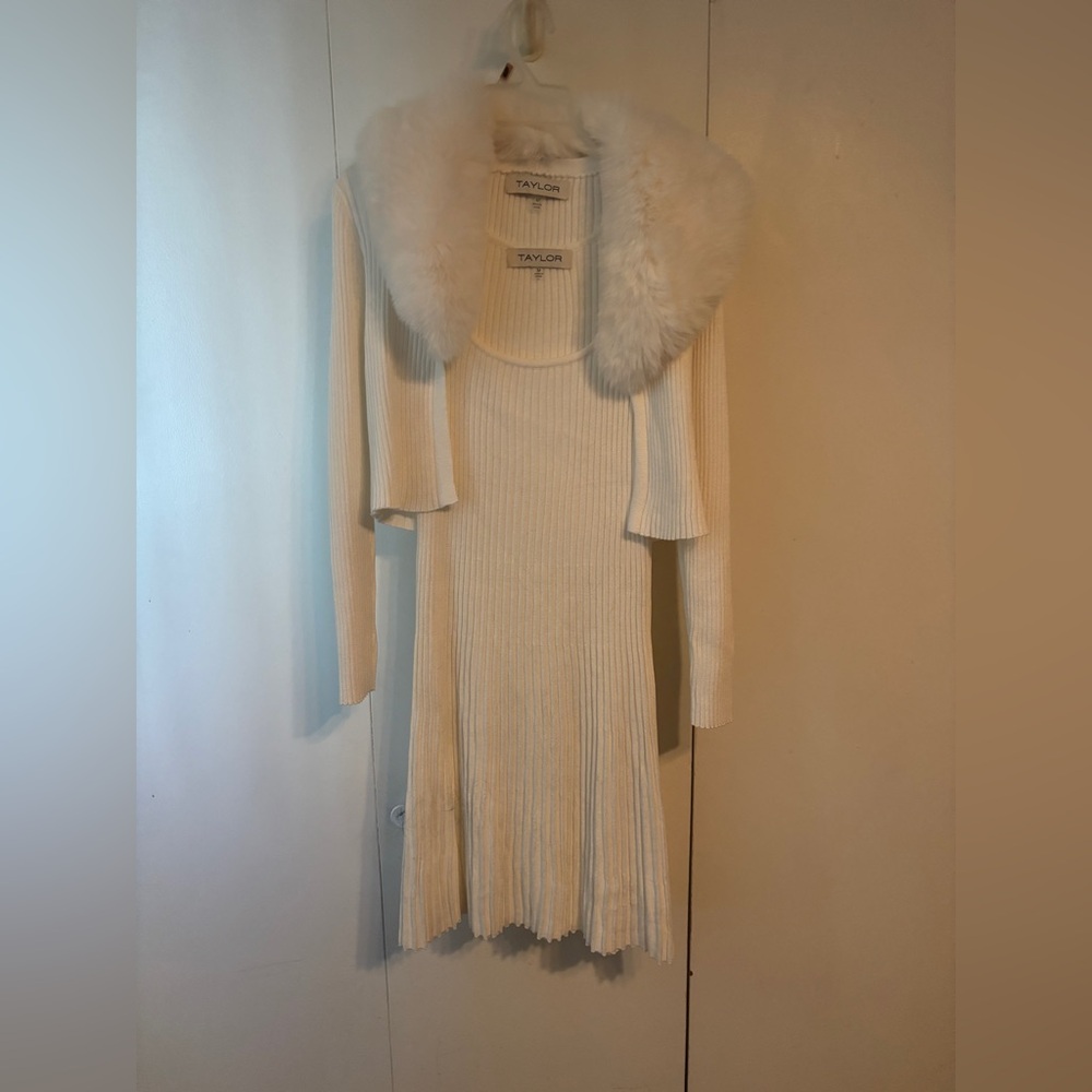 Taylor White Ribbed Dress with Faux Fur Collar 2pc